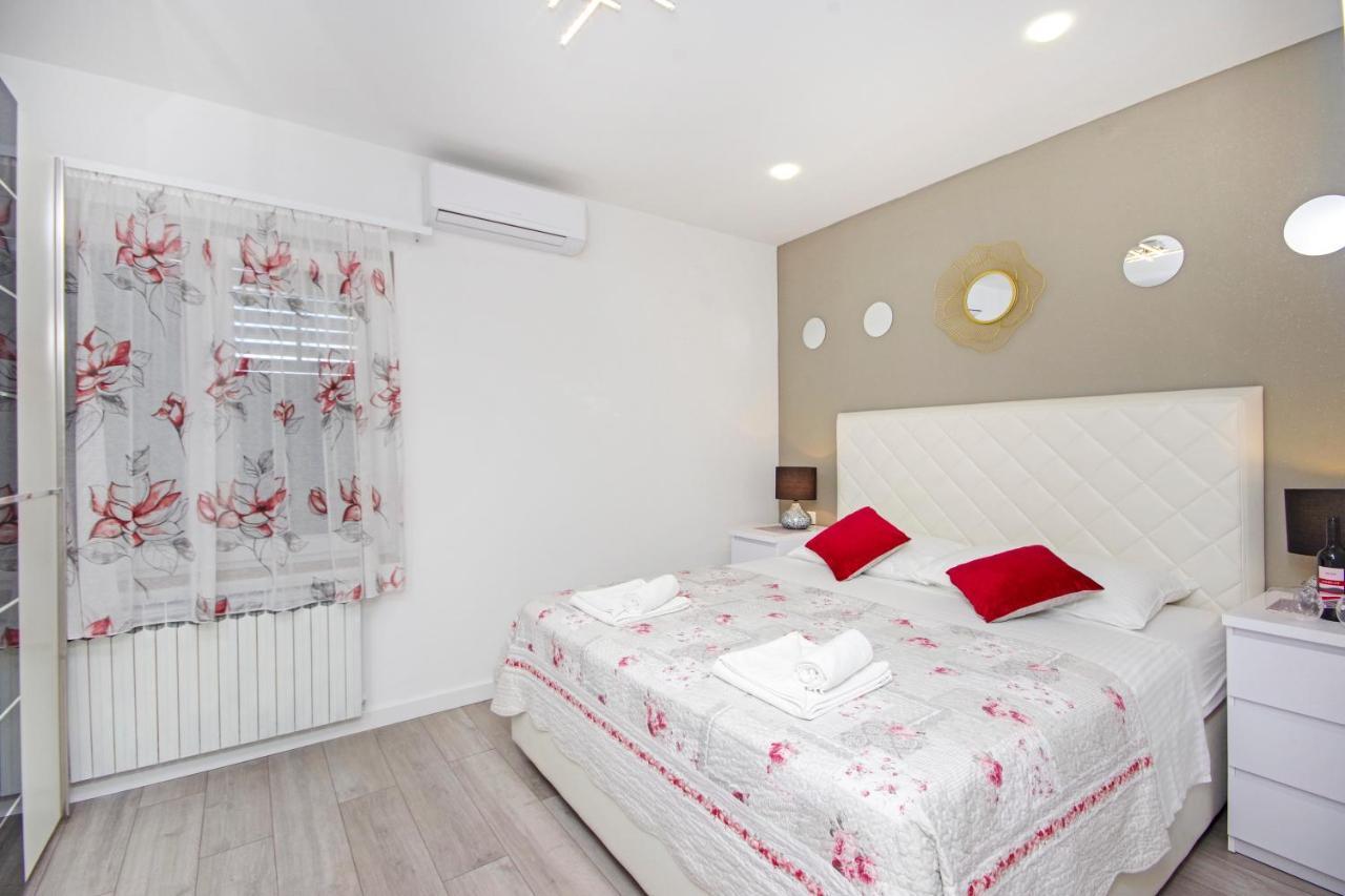 Villa Naomi Сплит Экстерьер фото